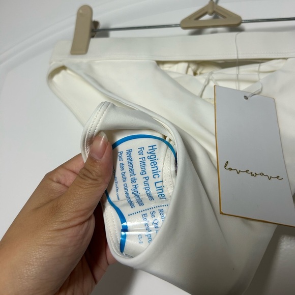 lovewave revolve Quinn Bottom in White Size Small NWT - Picture 10 of 13